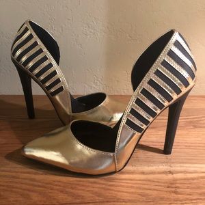 Metallic Gold and Black Heels Size 7 NIB